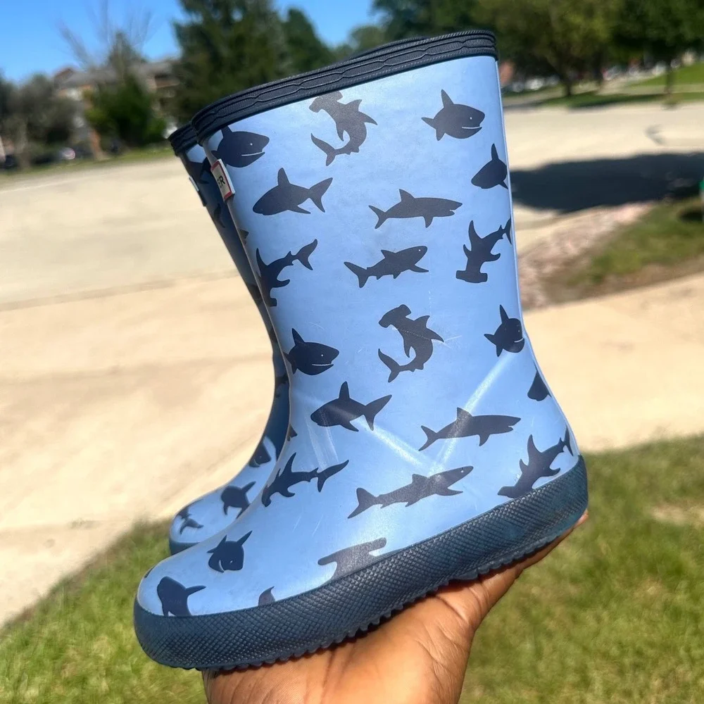 Hunter Kids' First Classic Shark Print Rain Boots Toddler Size 10 Blue